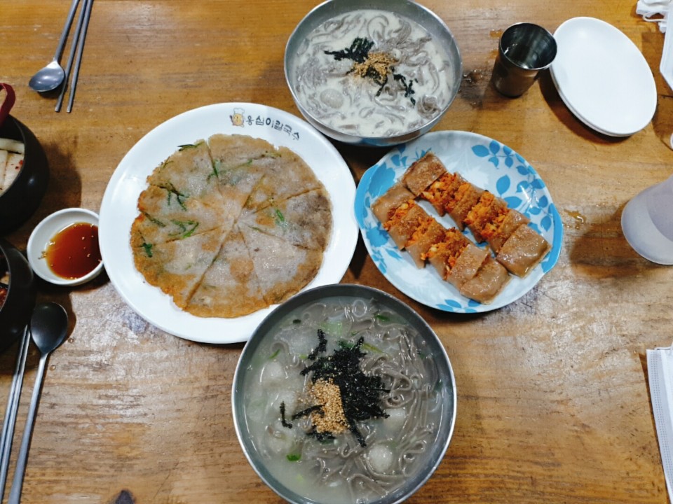 옹심이칼국수 이미지