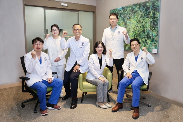 연세암병원 폐암센터가 9일 세계폐암학회에서 선정하는 아시아 최고의 다학제팀으로 선정됐다.(사진 제공= 연세의료원)