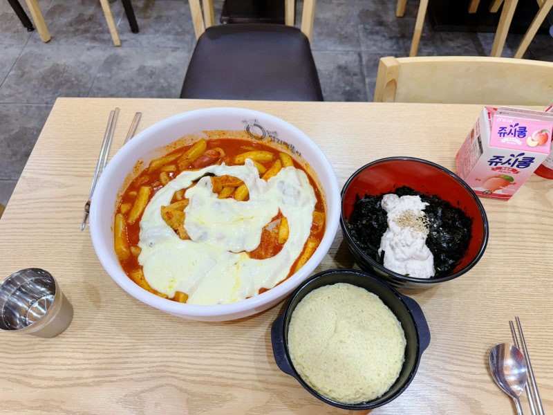 불닭발동대문엽기떡볶이 이미지