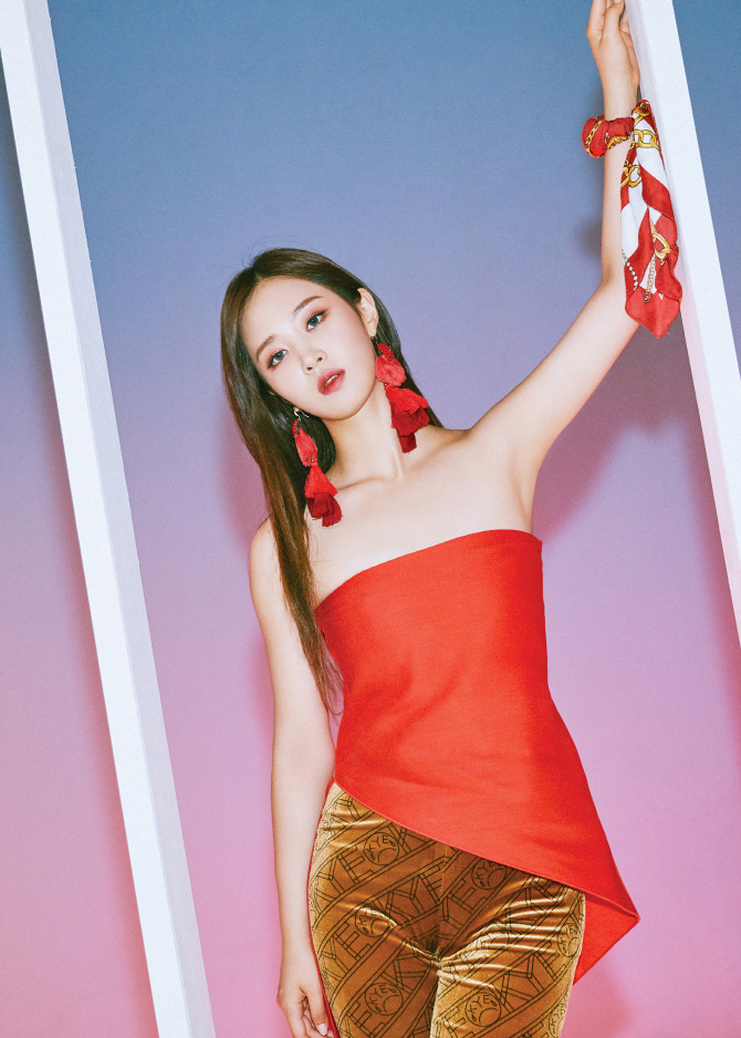 유리 소녀시대 나이 프로필 권유리 키 인스타 다리 청바지 화보 과거 오승환