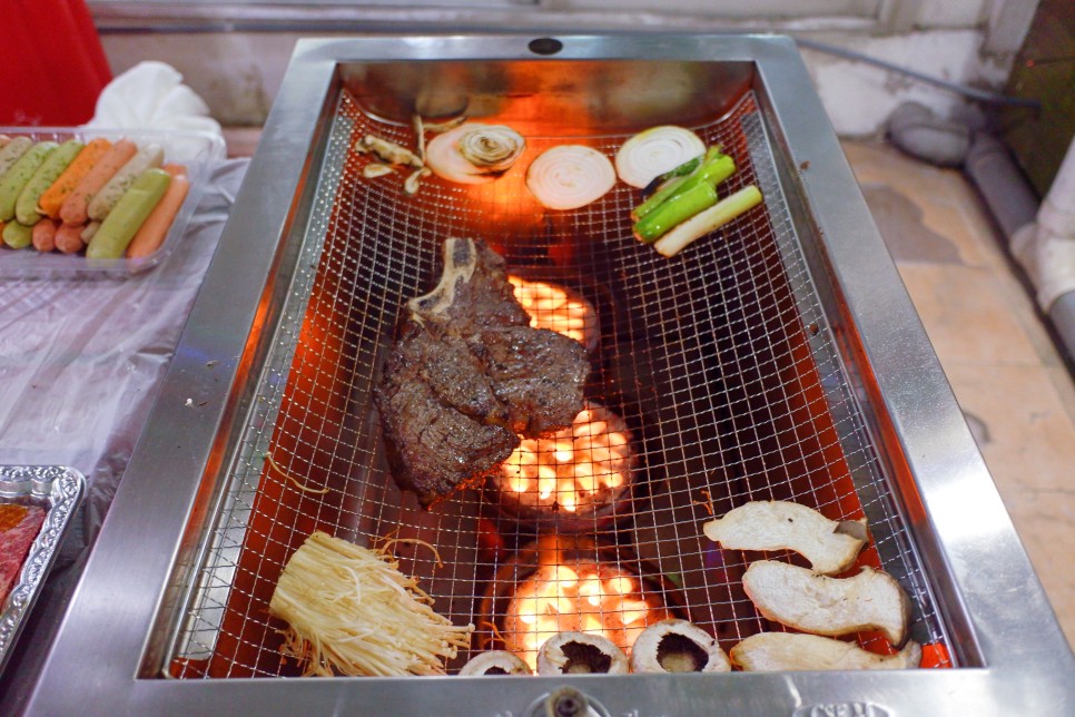 숯불에 구워도 맛있는 또마호크 스테이크 구이 20