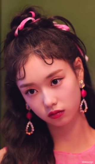 도아(DOAH) 파나틱스 V.A.V.I.Girl(바비걸) 뮤비 움짤