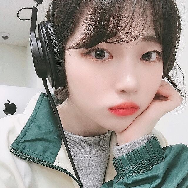  수지가 인방을 한다? '옴뇸뇸걸' 프로필
