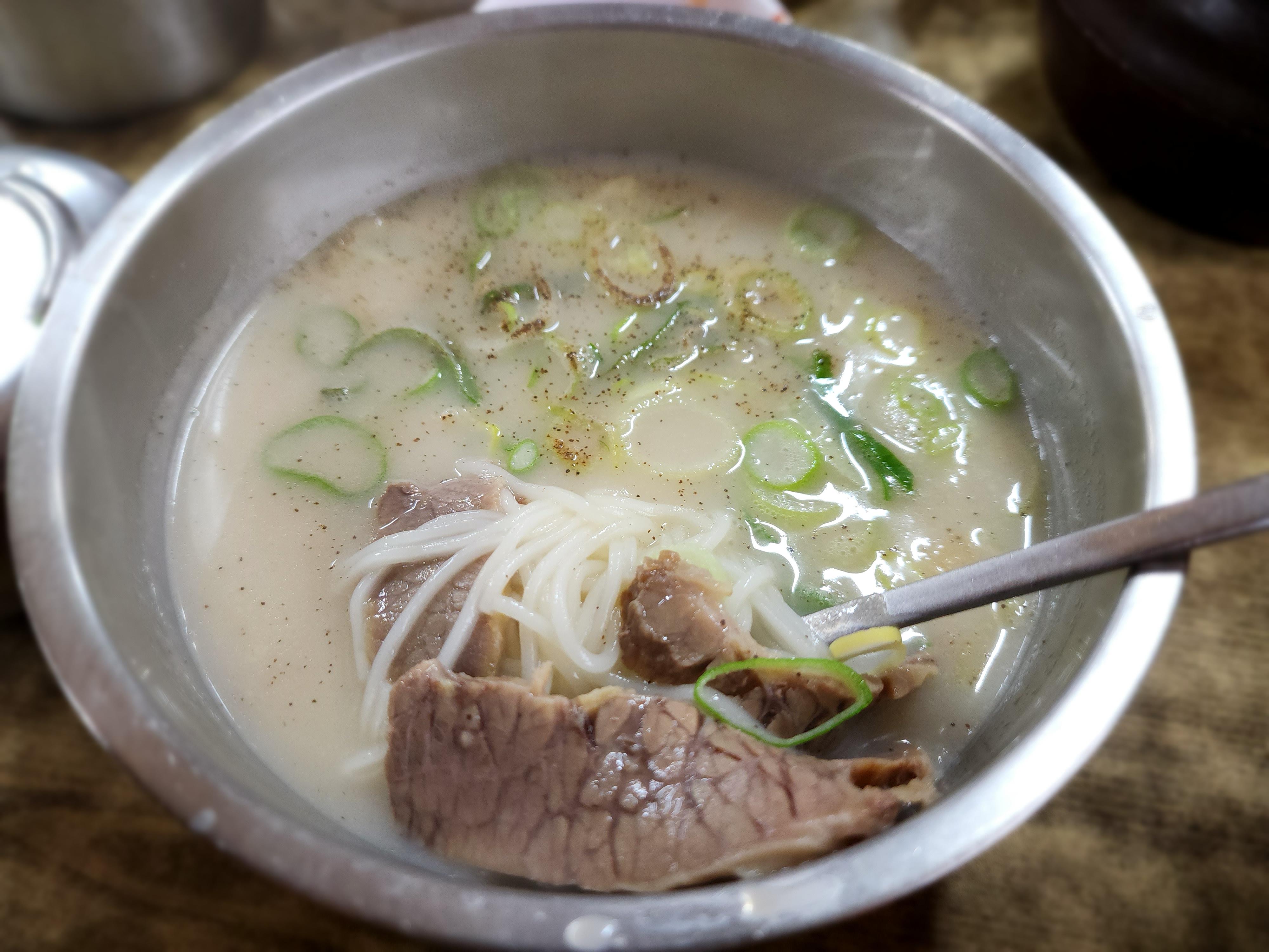  충주맛집 칠금동 추억의 설렁탕맛집 푸주옥 먹어보았습니다.