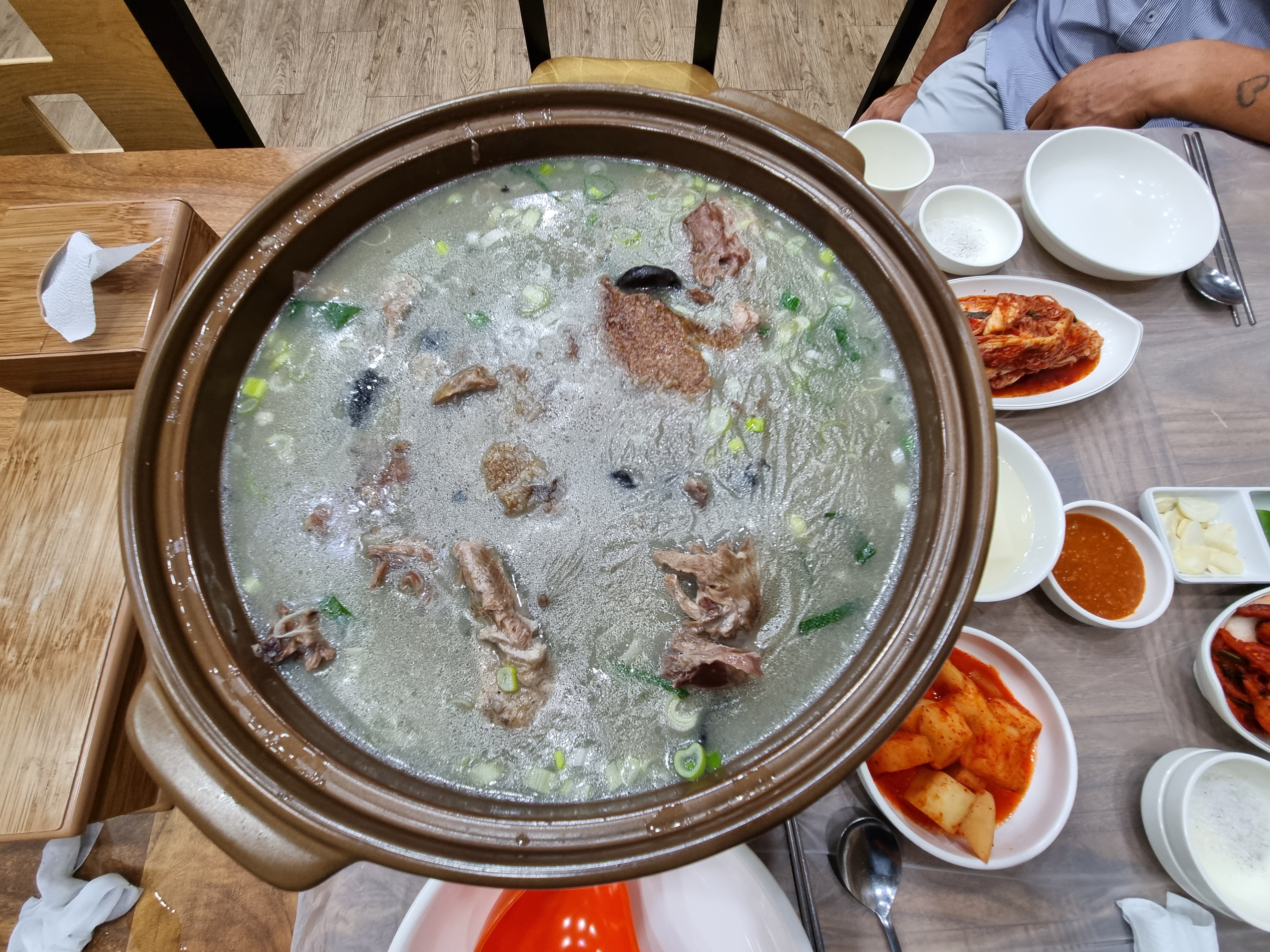 할머니족발 이미지