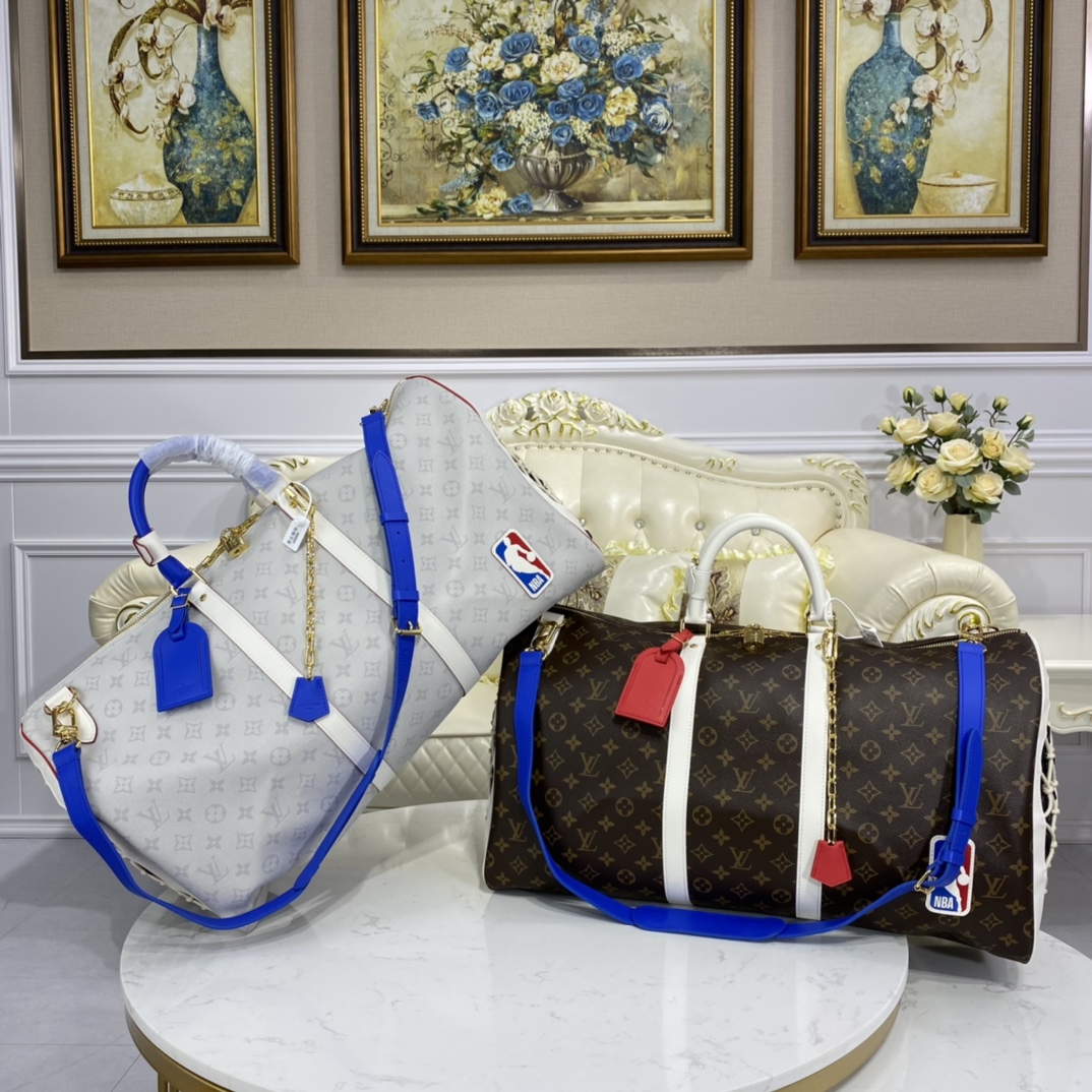  [LOUIS VUITTON x NBA] 루이비통 X NBA 컬렉션 LVXNBA 바스켓볼 키폴백 M45586 (2 COLOR)
