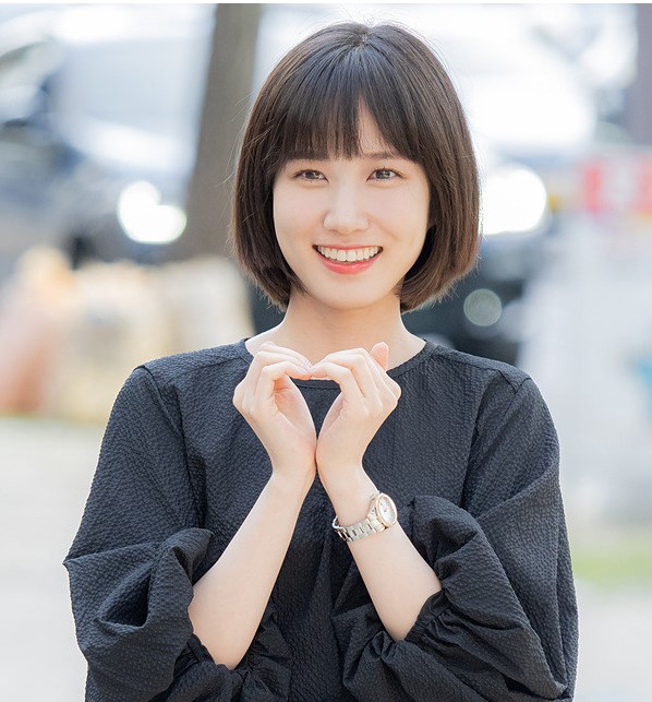  백술예술대상 [이상한 변호사] 우영우역에 박은빈 감동의 수상소감