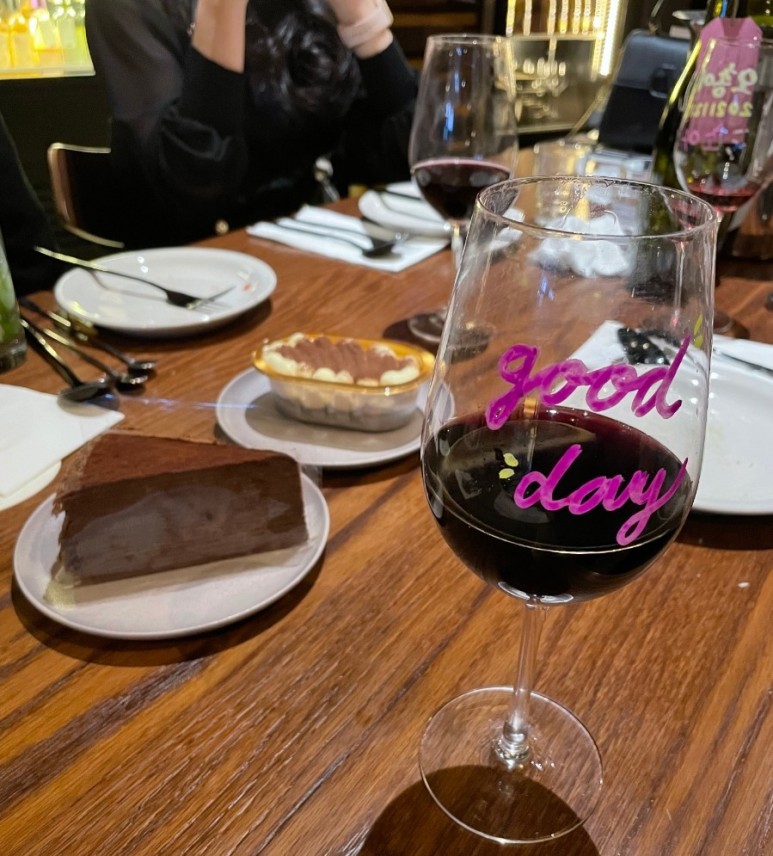  [수원 매탄권선역 / 신동 카페거리 맛집] 소개팅 OK, 친구들과 파티 OK 분위기 맛집 < 스미어 >