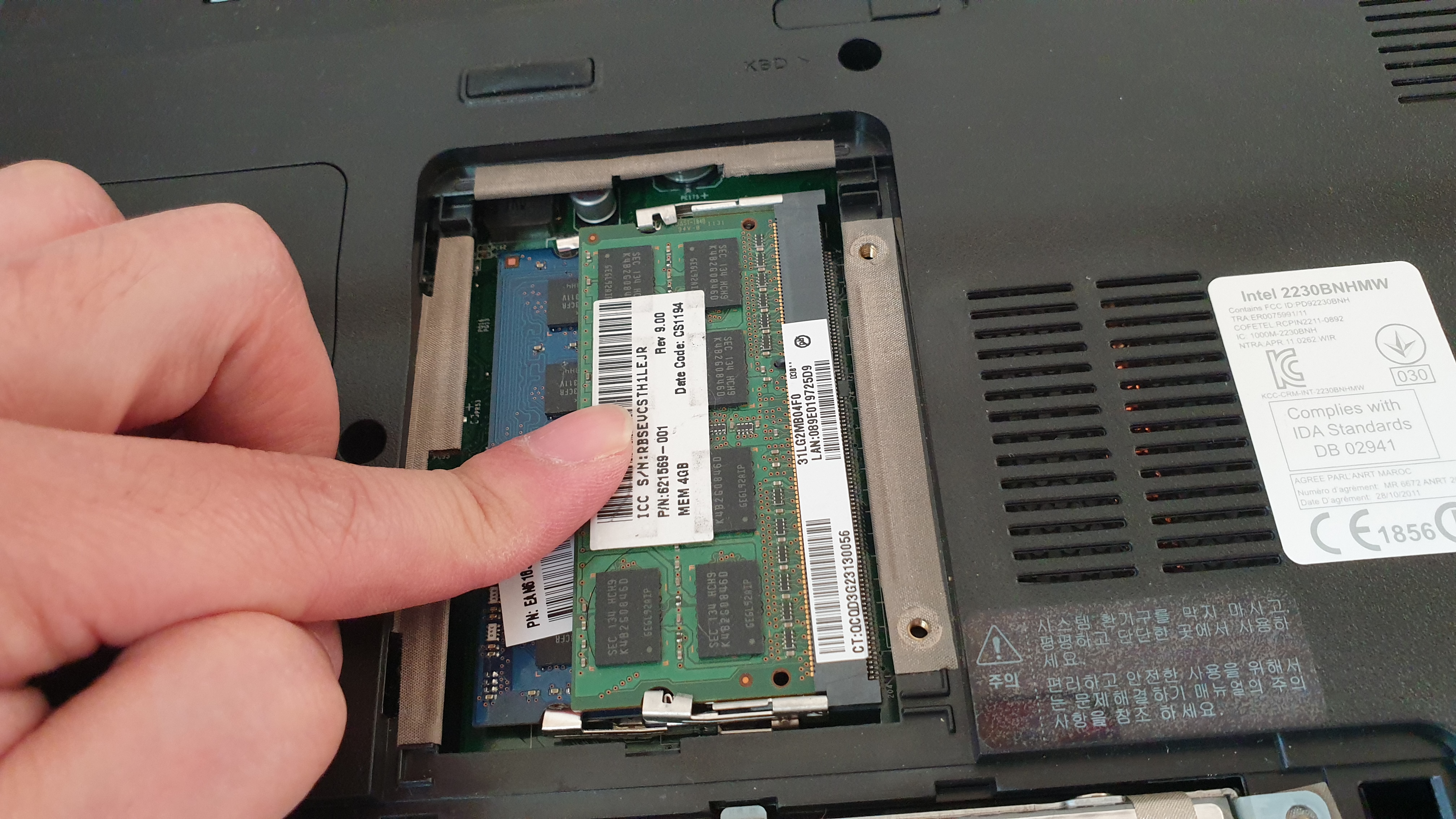  [노트북 LG 엑스노트 S560 SSD교체, 램카드교체] 처음해본 메모리(램카드)교체, SSD교체로 버릴뻔한 노트북 살리다.