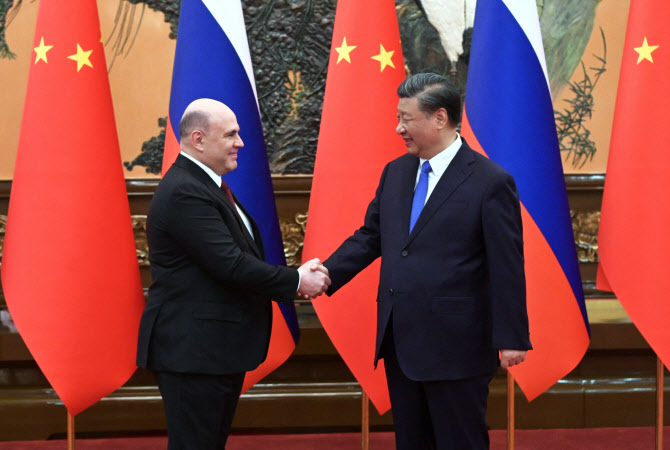 시진핑, 러시아와 협력 확대 약속. 양국 교역 급증