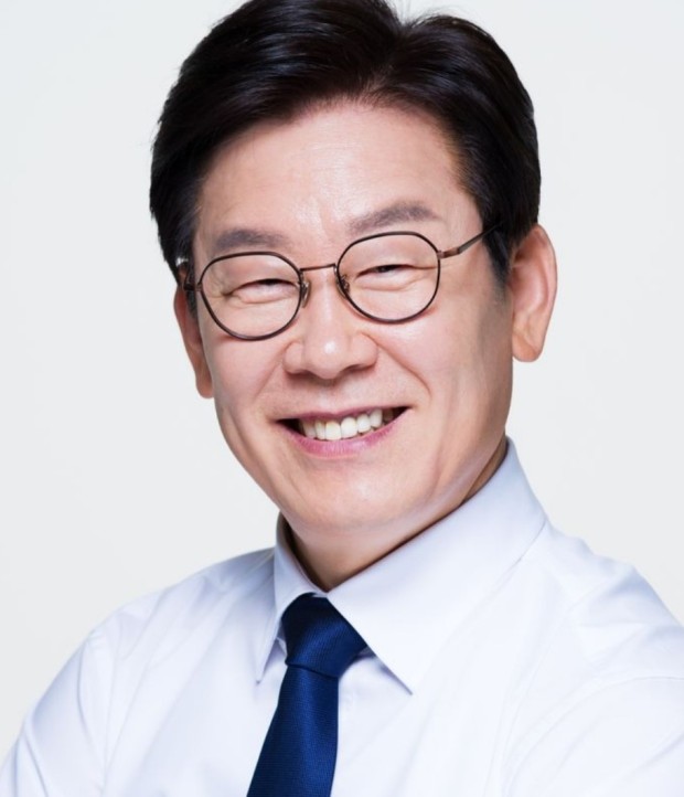  차기 대통령 선호도 이재명과 이낙연 과연 결과는?