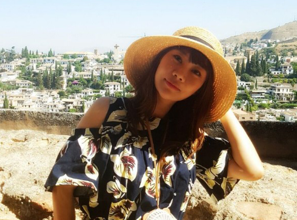 "만약 내가 뇌사상태가 된다면 장기 기증을 하고 싶다"는 말을 했다고 합니다. 아들이 기증으로 새 생명을 얻은 것처럼 1년 만에 다른 3명에게 새 생명 선물하고 하늘나라로 떠난 엄마!