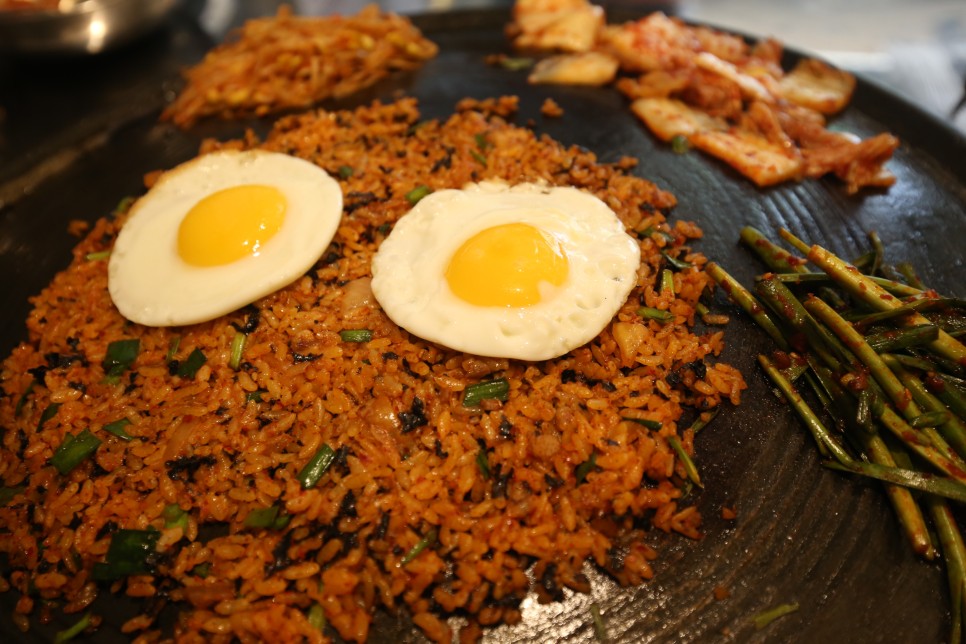 이게 육덕이지! 합정 삼겹살 11