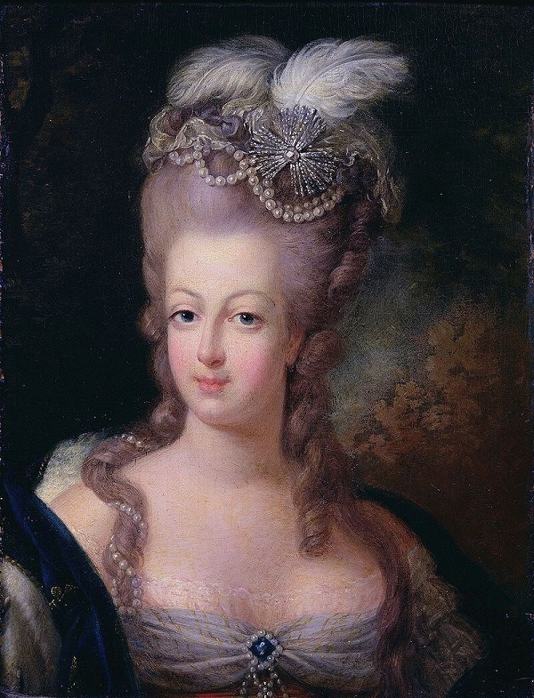  단두대 이슬로 사라진 불운의 왕비 '마리 앙투아네트(Marie Antoinette)' 목걸이 경매 VIDEO: Marie Antoinette's jewels go up for auction