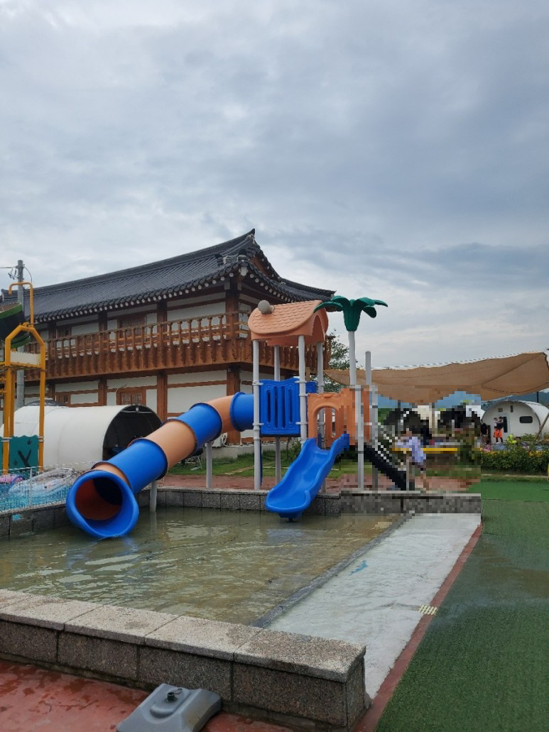  경주 :) 신라한옥호텔 ( 돔 대여로 숙박없이 수영장 즐기기 )