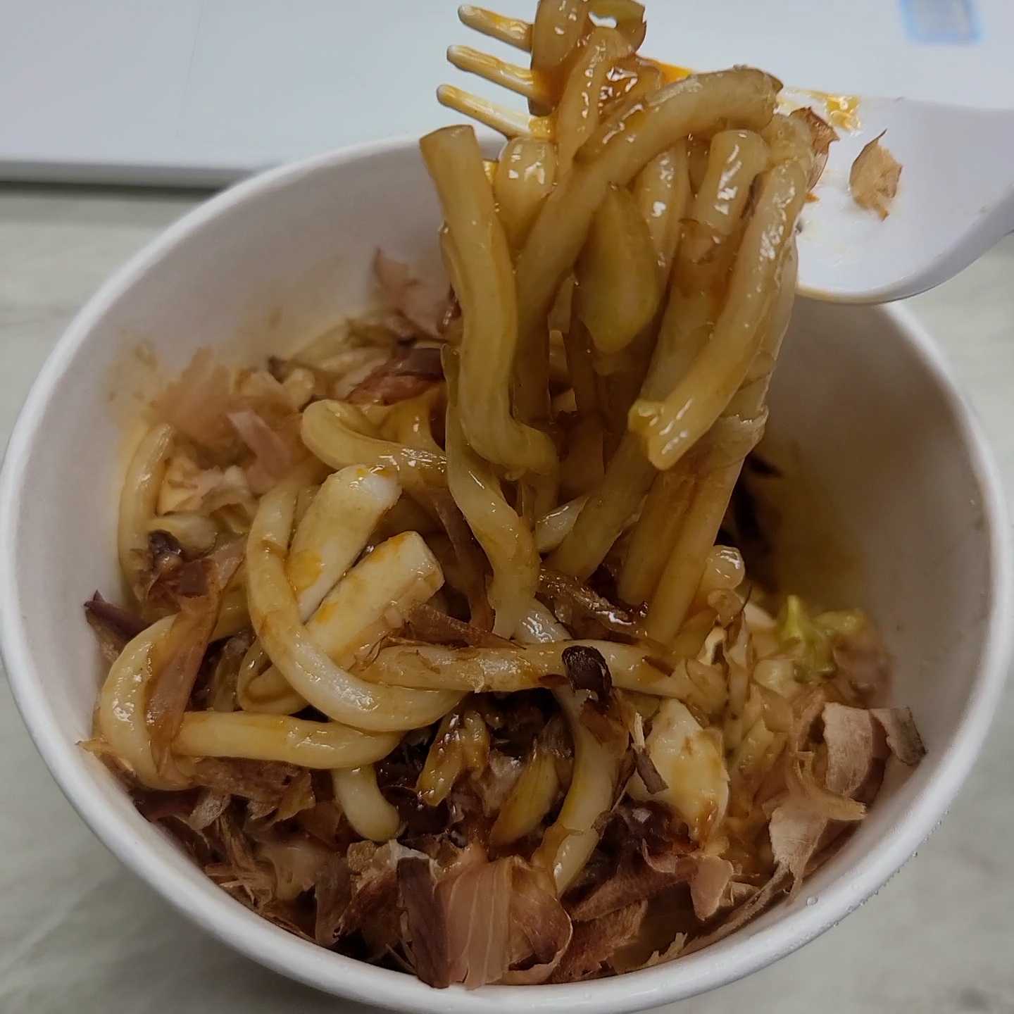  수원 정자동 지지고 대학가 추억의 맛 누들두들 중간맛에서 아차 좀 더 맵게 할 걸 해물볶음우동