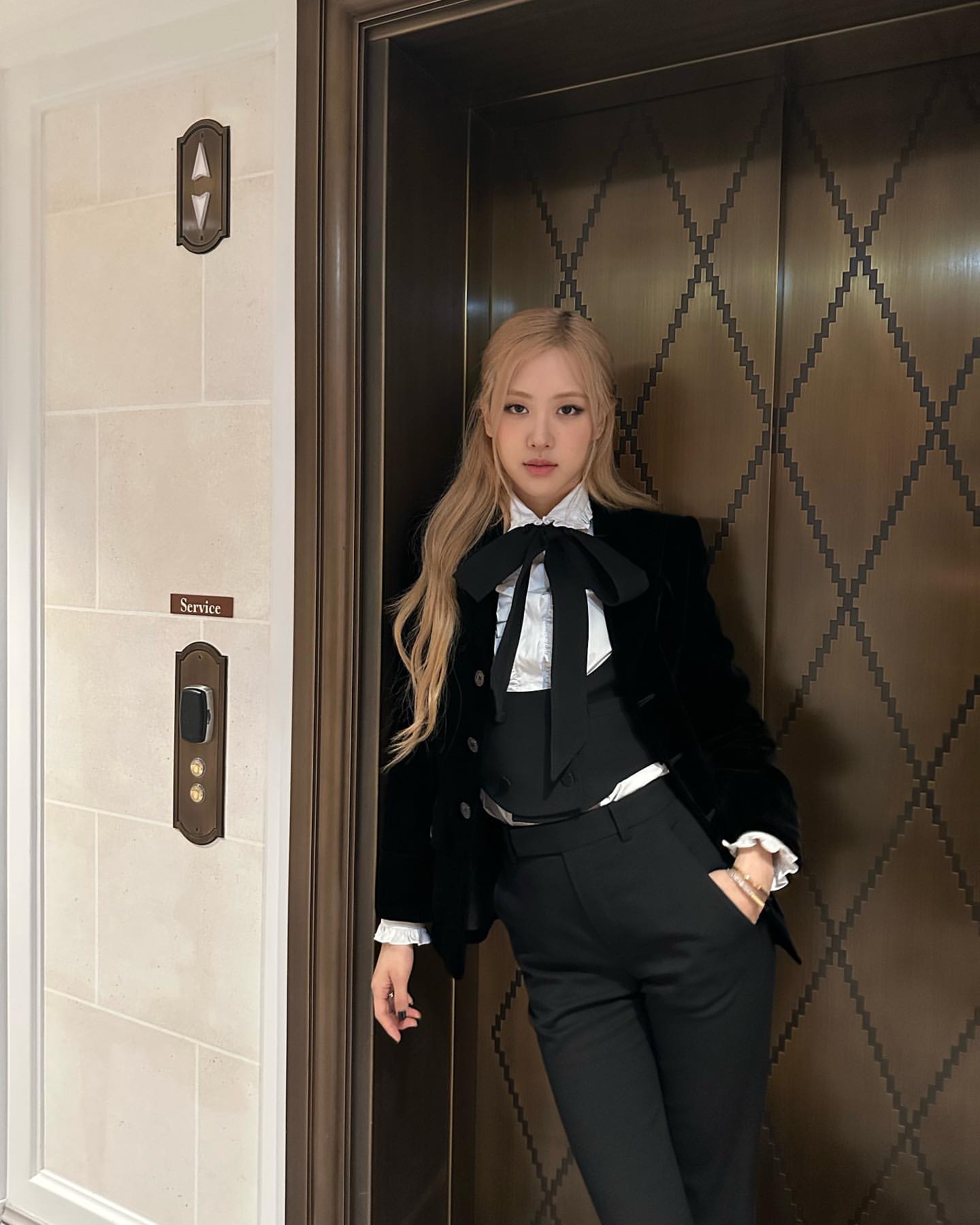  [로제rose] 인스타 instagram 230106~0311