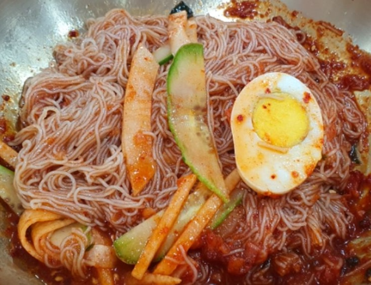 6000원-함흥냉면