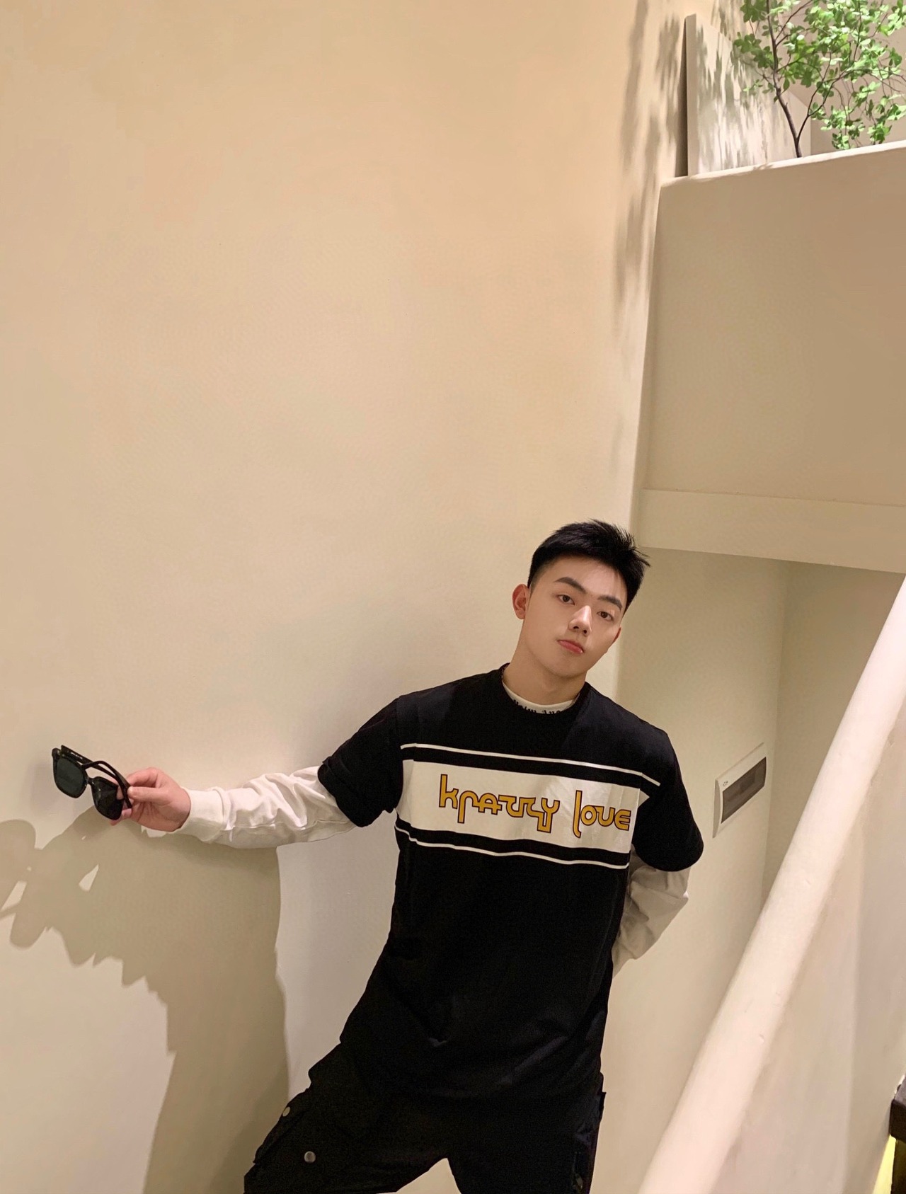  [BURBERRY] 버버리 슬로건 반팔 티셔츠 8036041 (2 COLOR)