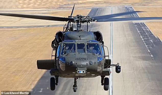 완전자율주행 블랙호크 헬기, 미국 상공 날다 VIDEO:Sikorsky flies first 'uninhabited' autonomous flight