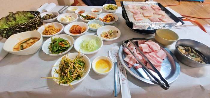 토요일은 밥이좋아 토밥좋아 대전 냉동 삼겹살 & 후식볶음밥 맛집