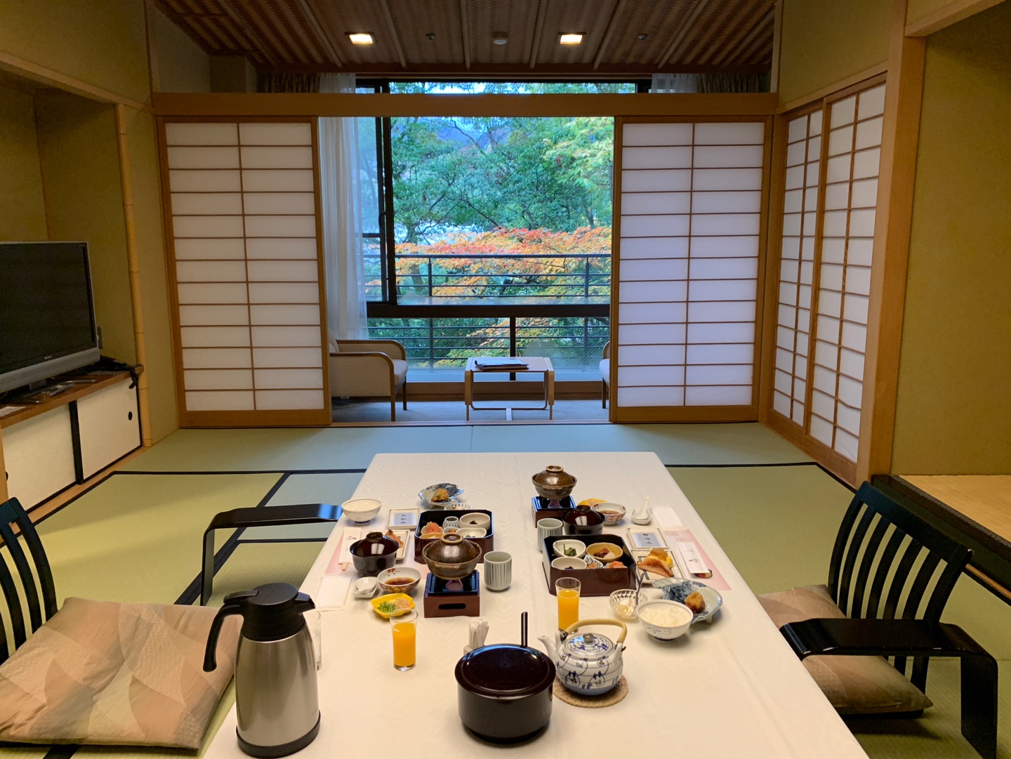 Ginsuiso Choraku breakfast Setting