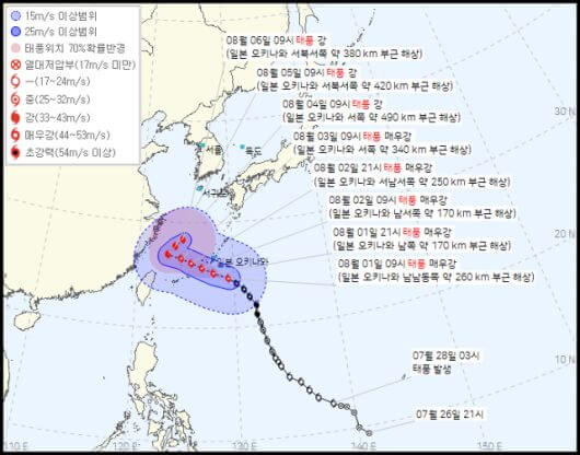  '매우 강한 태풍' 카눈, 찜통 더위까지 같이 온다?