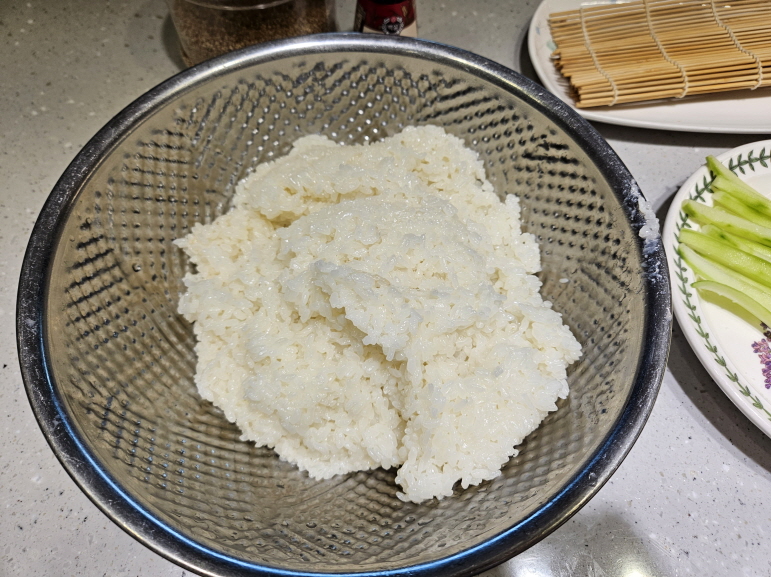 꼬마김밥 만들기 재료 밥