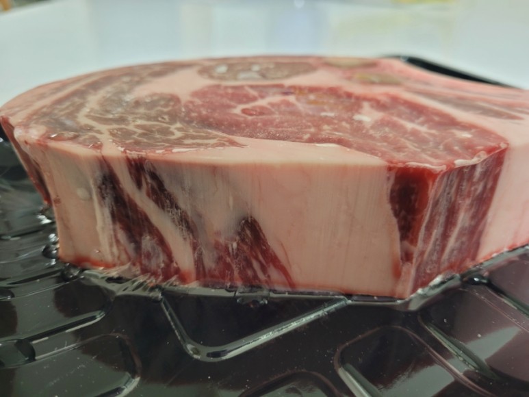 이마트 토마호크 스테이크 [내돈내산] 이마트 와인 2종 2