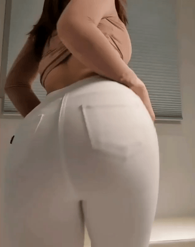  섹시한 뒷태 점수는요? 호불호?