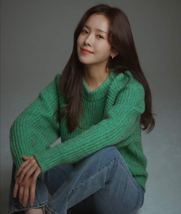 한지민 프로필