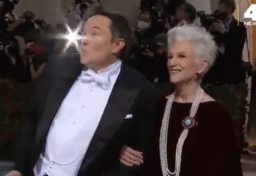  "우리 엄마야!"  VIDEO: What a meme lord  @elonmusk is. Keep doing you, Elon