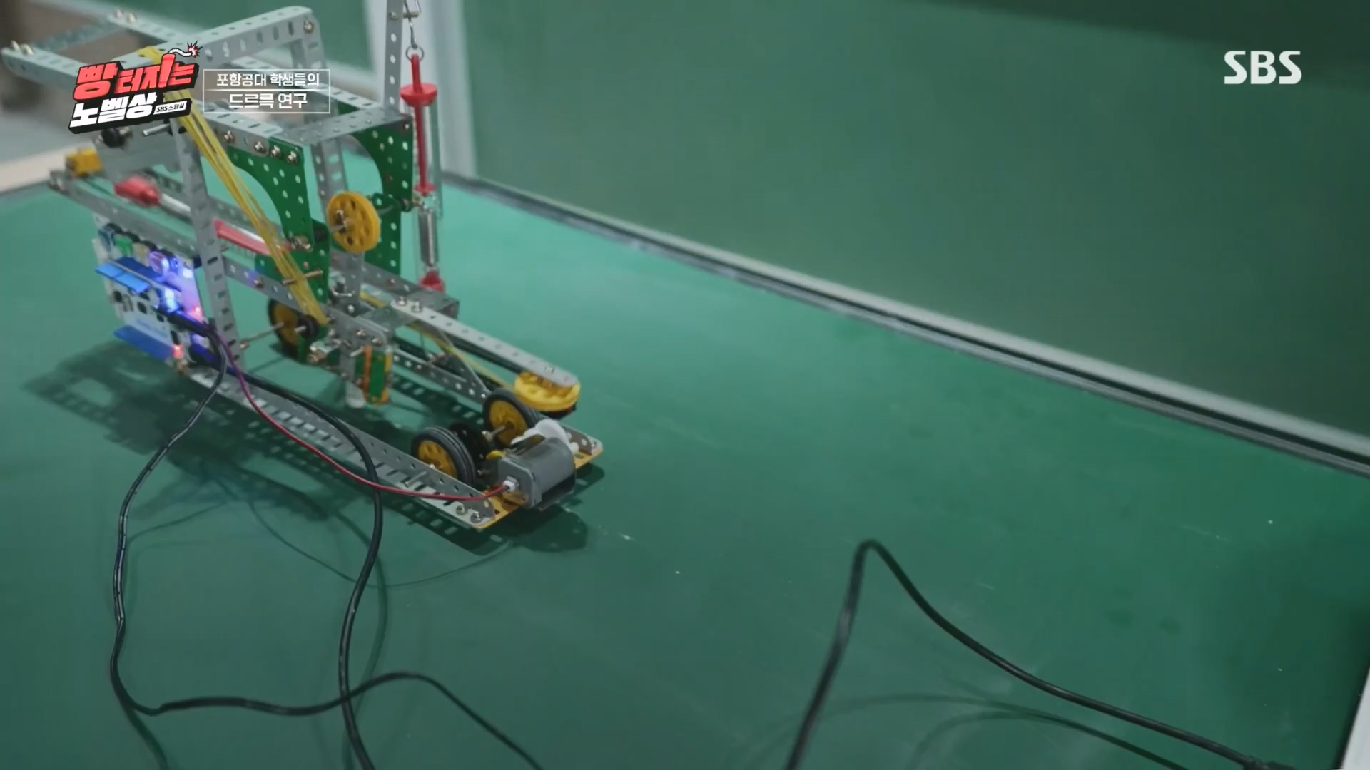 SBS 스페셜.최종.E659.231112p.H264-F1RST.mp4_20231114_204739.679.jpg