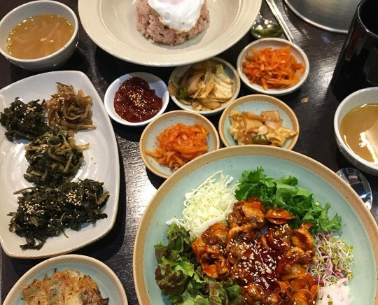 춘천 죽림동 한식집 '어쩌다 농부'