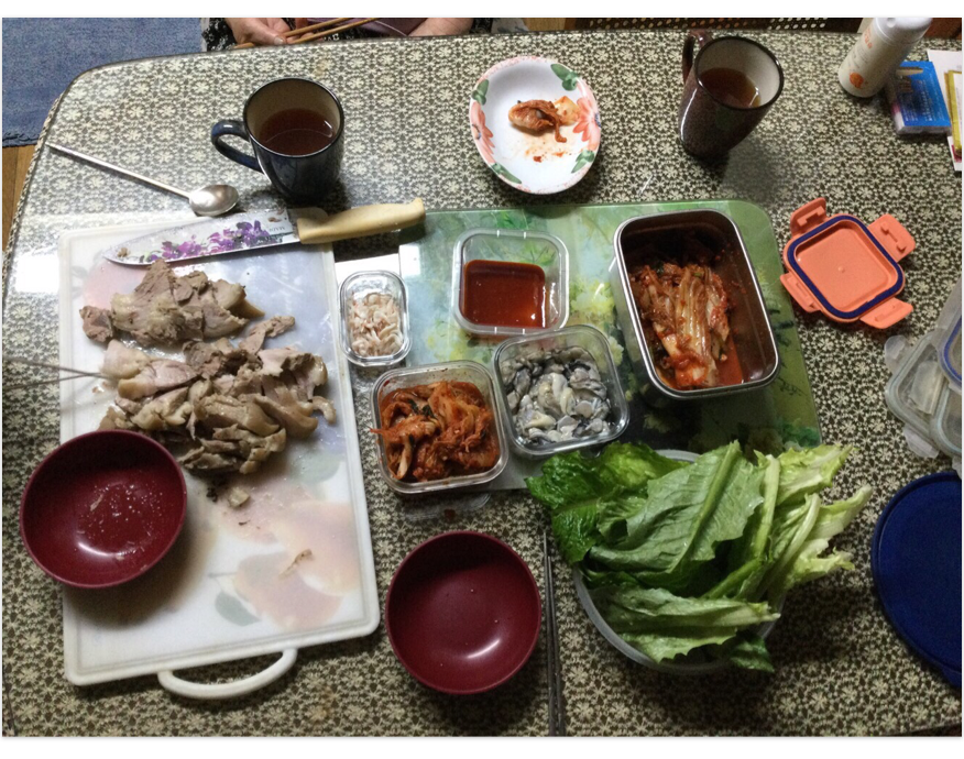  바다와 육지 맛이 모인 한 쌈, 굴보쌈(Napa Wraps with Pork and Oyster)