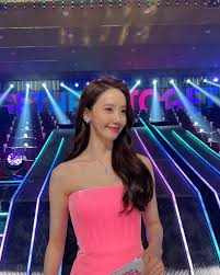 윤아 이마