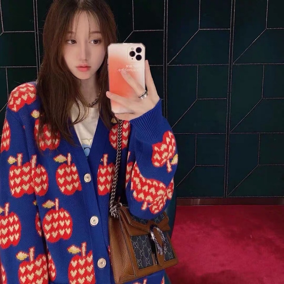  [GUCCI] 구찌 레 뽐므 애플 가디건 664361 XKBYW 4684