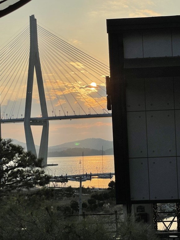 끋집 이미지
