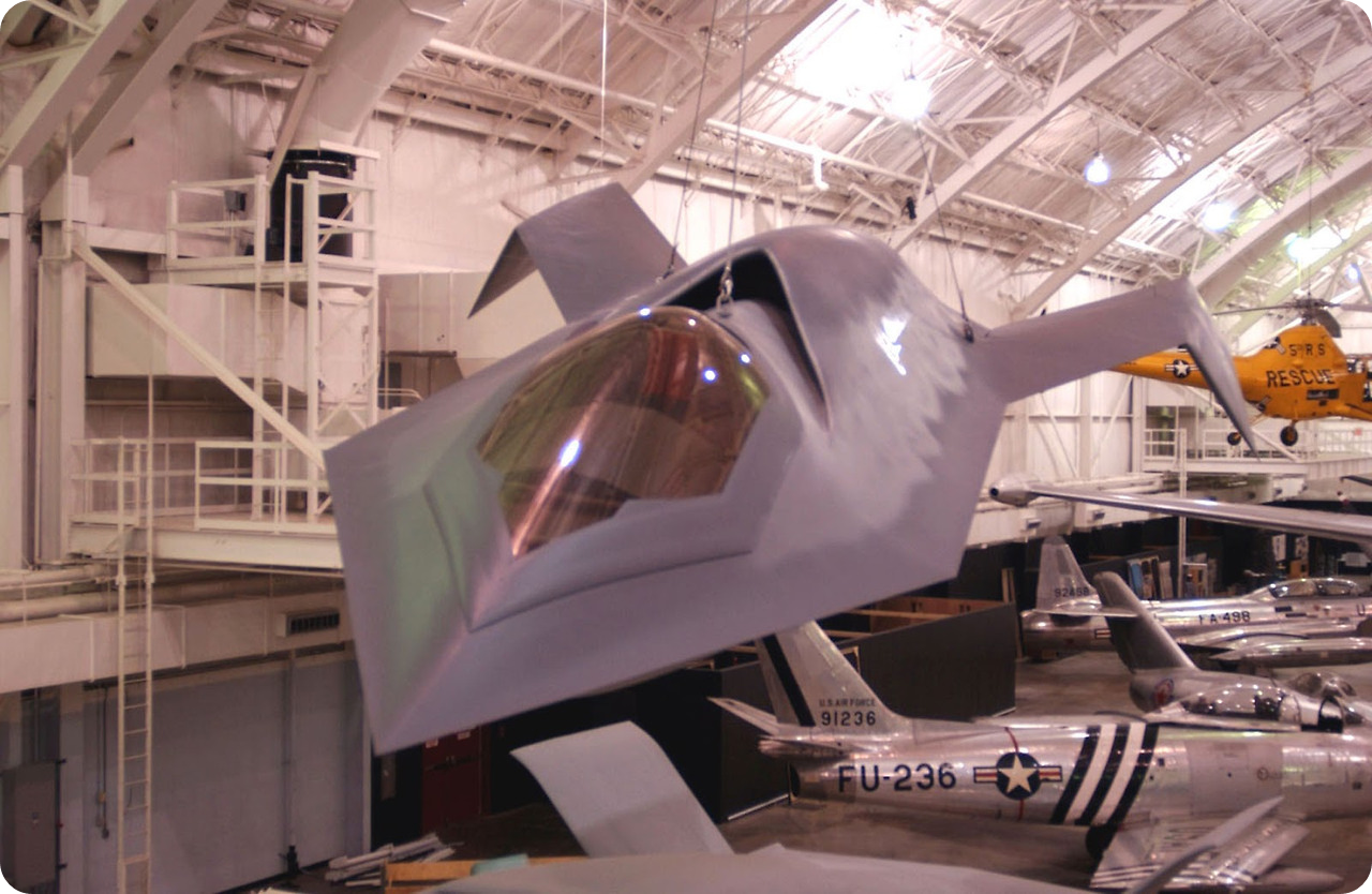 미 박물관에 전시되어 있는 Boeing사의 Bird of Prey