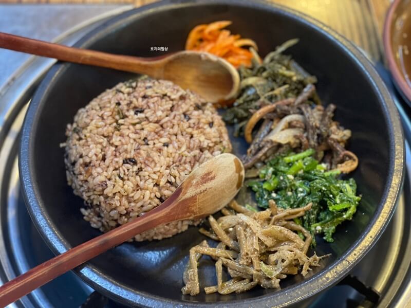 인천 동춘동 한정식 자연으로 - 항아리 돌솥 비빔밥