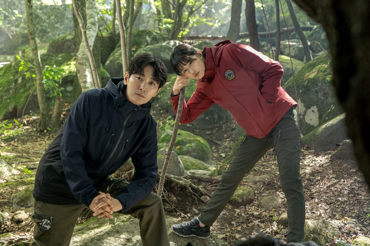  드라마 지리산 주연 전지현 X 주지훈 스틸샷 공개