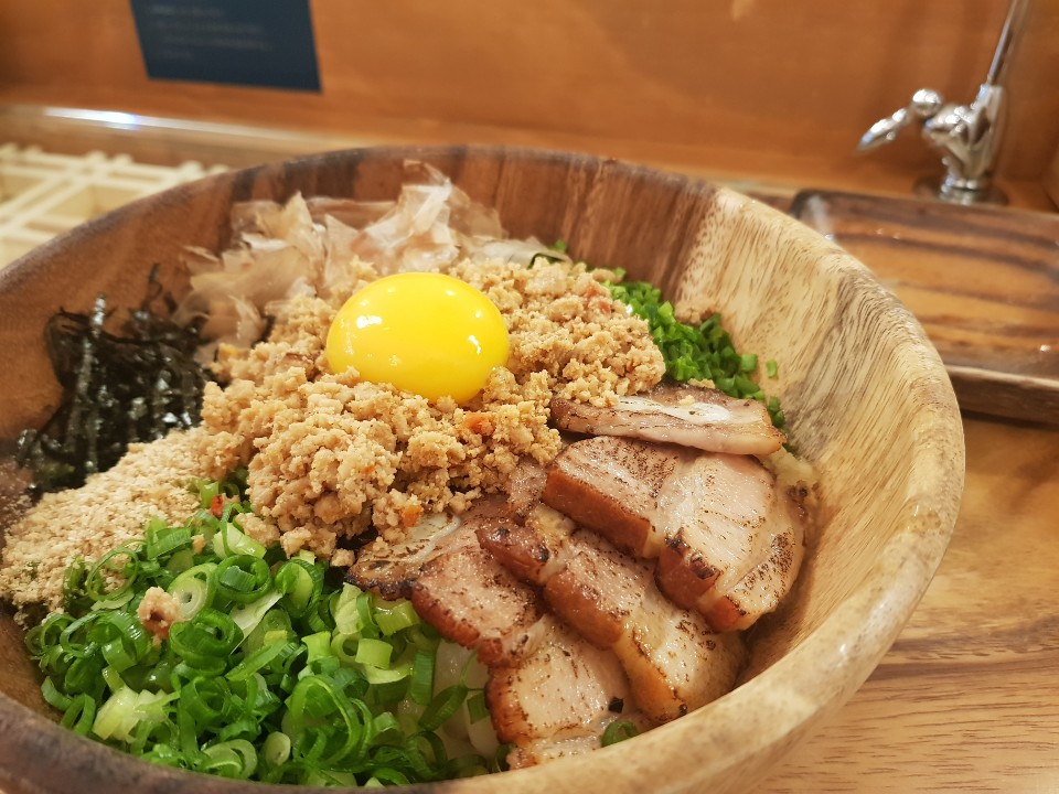  문정역 나무젓가락, 한 번만 먹은 사람은 없다는 차슈 마제소바