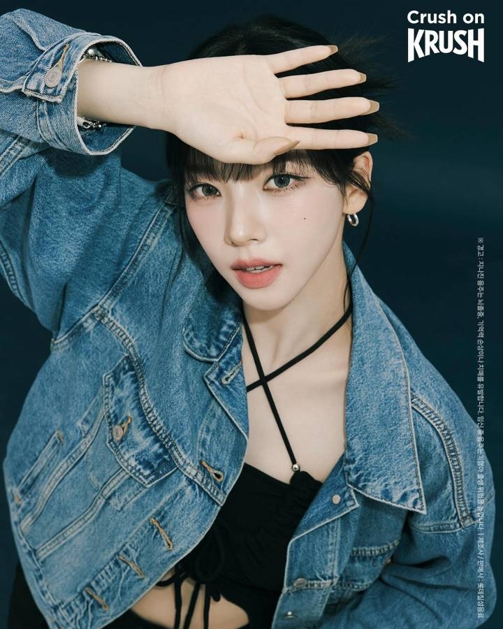카리나 크러시 맥주 광고 화보 포스터
