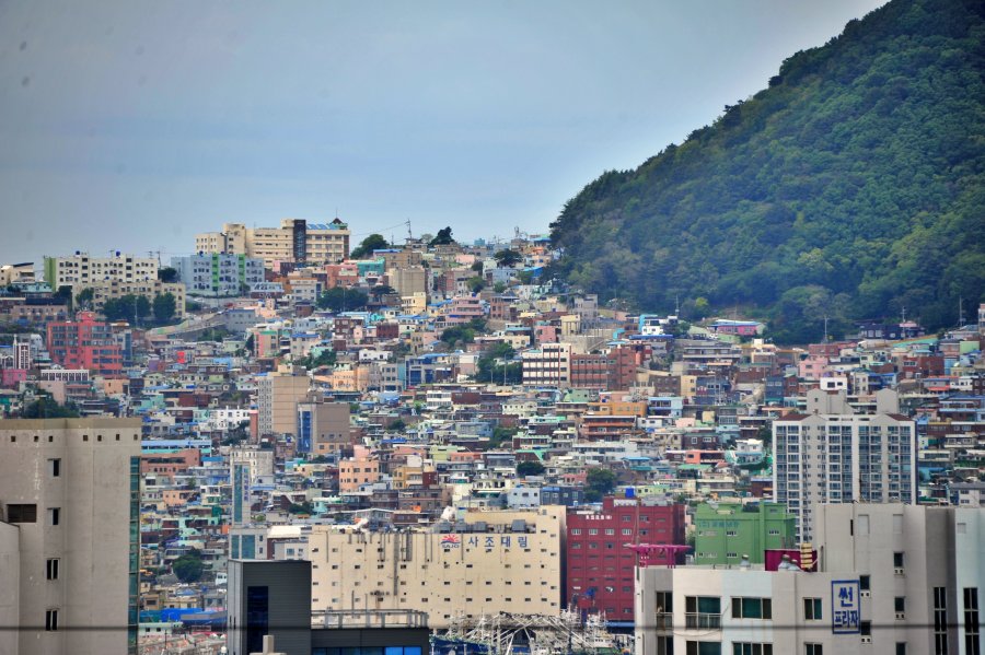 영도 산복도로 하나길에서 바라본 남무민동