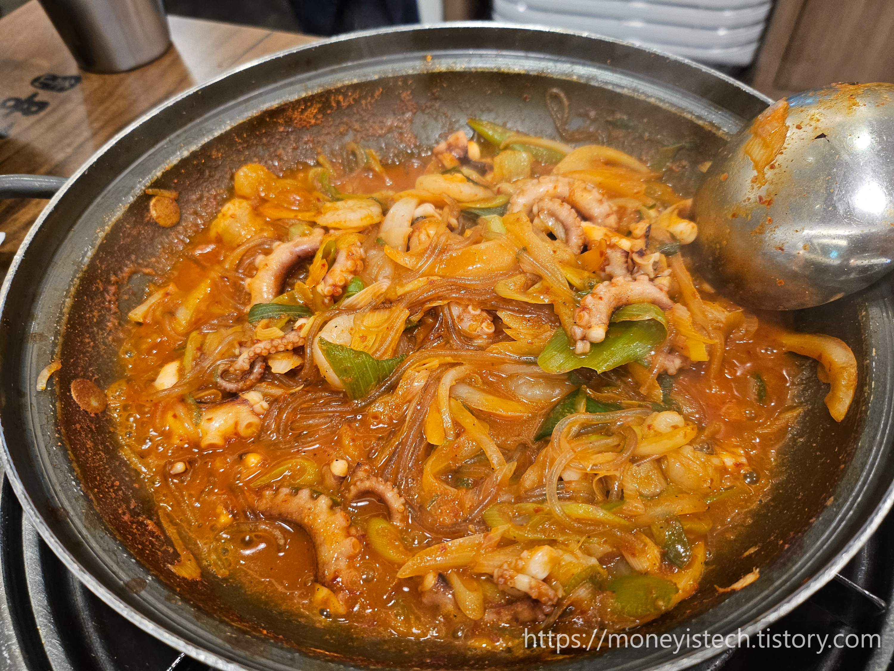  아기랑 외출 | 천안 신세계백화점 맛집 | 용호동낙지, 낙곱새로 한 끼 식사 뚝딱