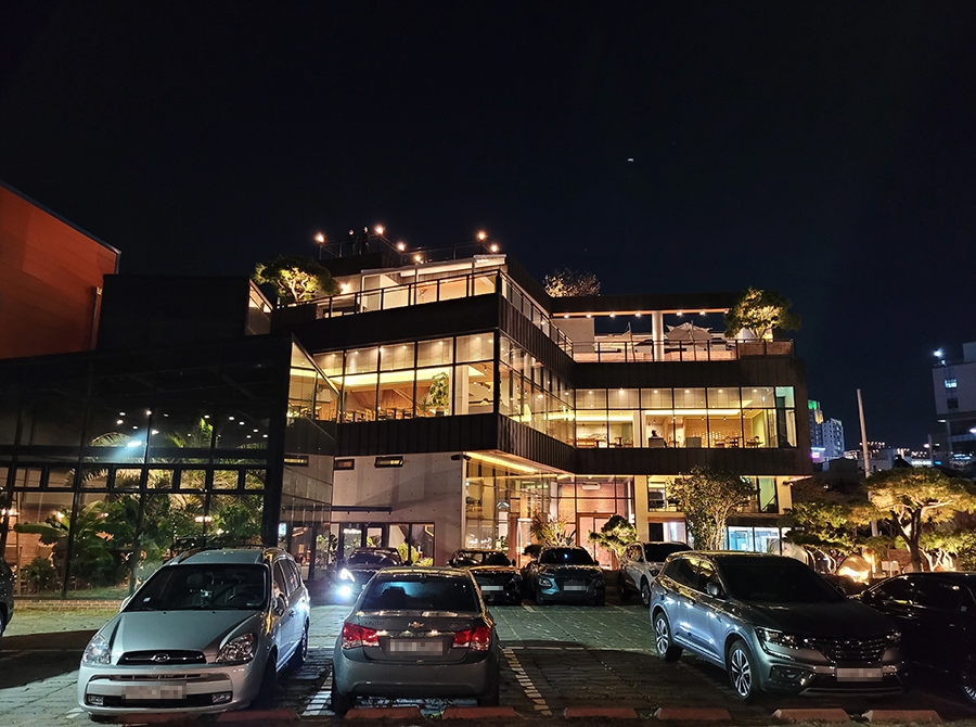  양산 물금 카페, 블랙업커피 단짠단짠 해수염커피로 유명한 곳!
