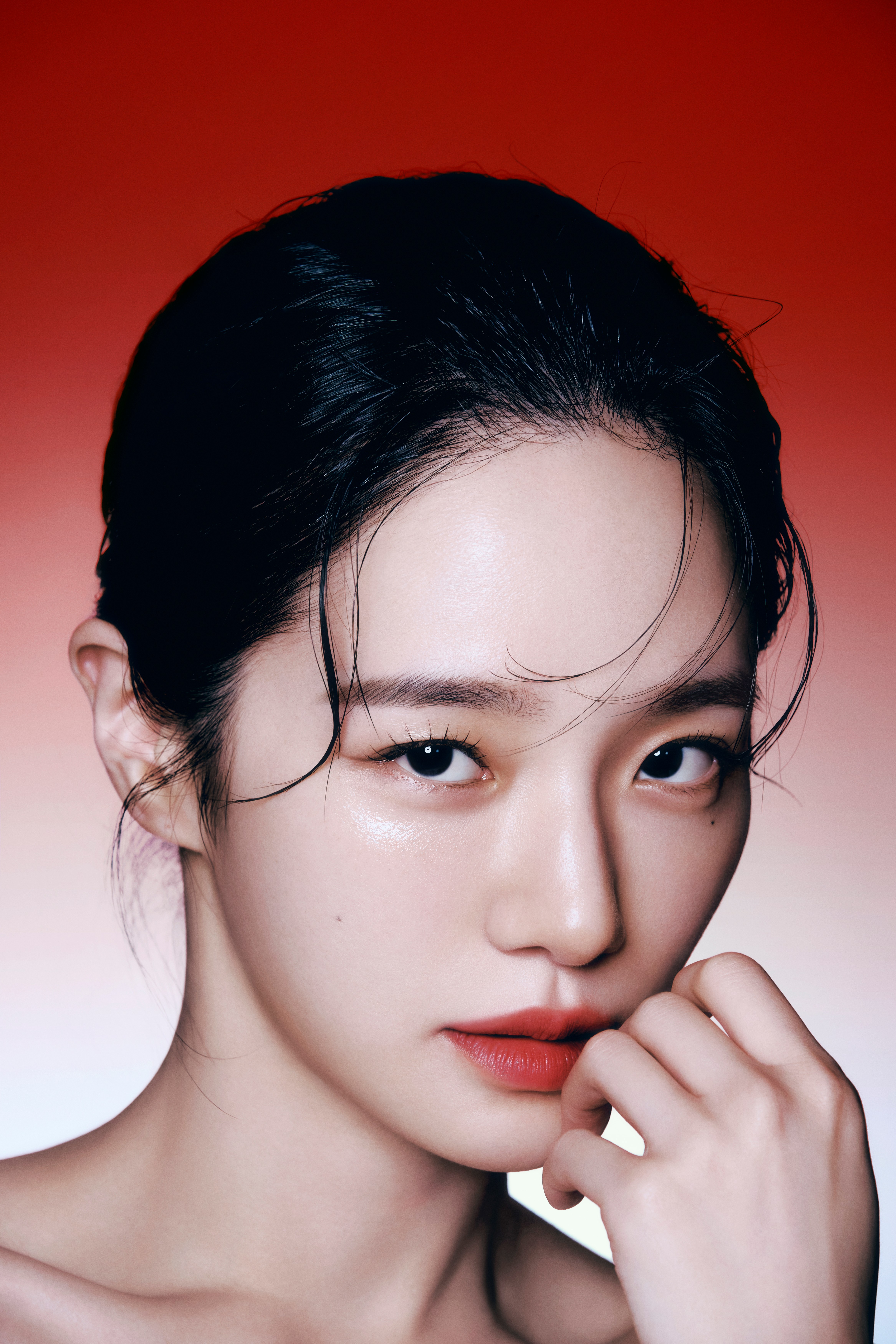 박규영 AHC 아이크림 화보 2