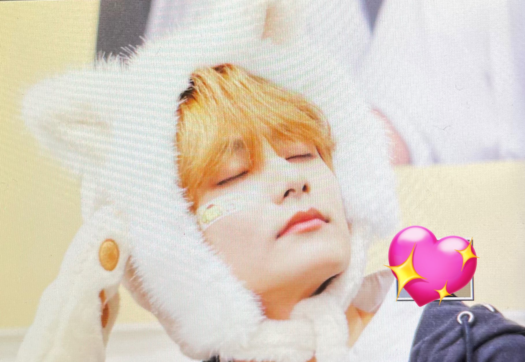 데뷔하고 비주얼 떡상한 프듀 시절 박지훈 옆에 있던 연습생...jpg | 인스티즈