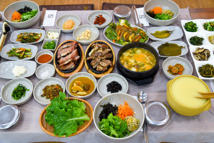 생생정보통 전설의 맛 26년 전통 더덕구이 등갈비 정식 전북 진안 마이산 맛집