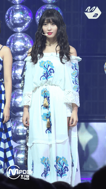 Mpd직캠 트와이스 모모 직캠 Dance The Night Away Twice Momo Fancam Mcountdown 18 7 19